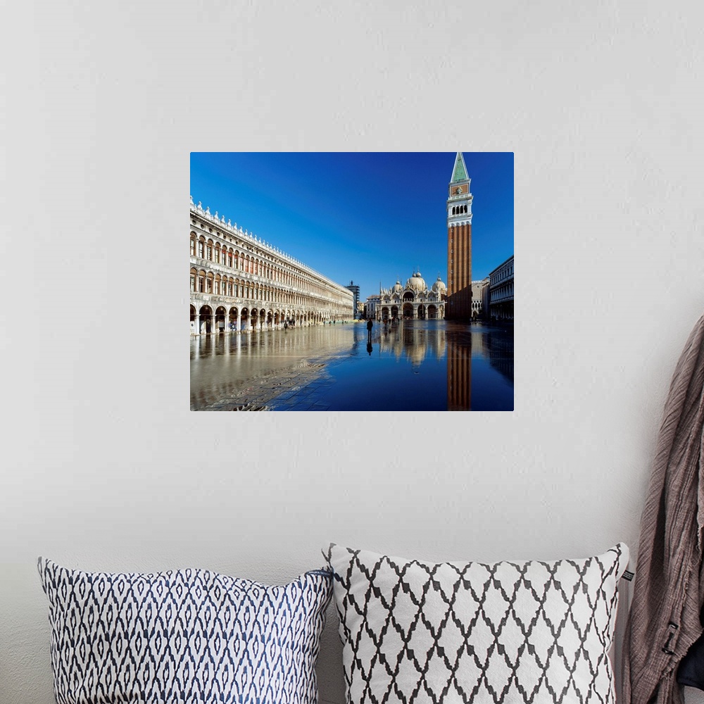 A bohemian room featuring Italy, Venice, St. Mark's Square and Procuratie Vecchie, floored