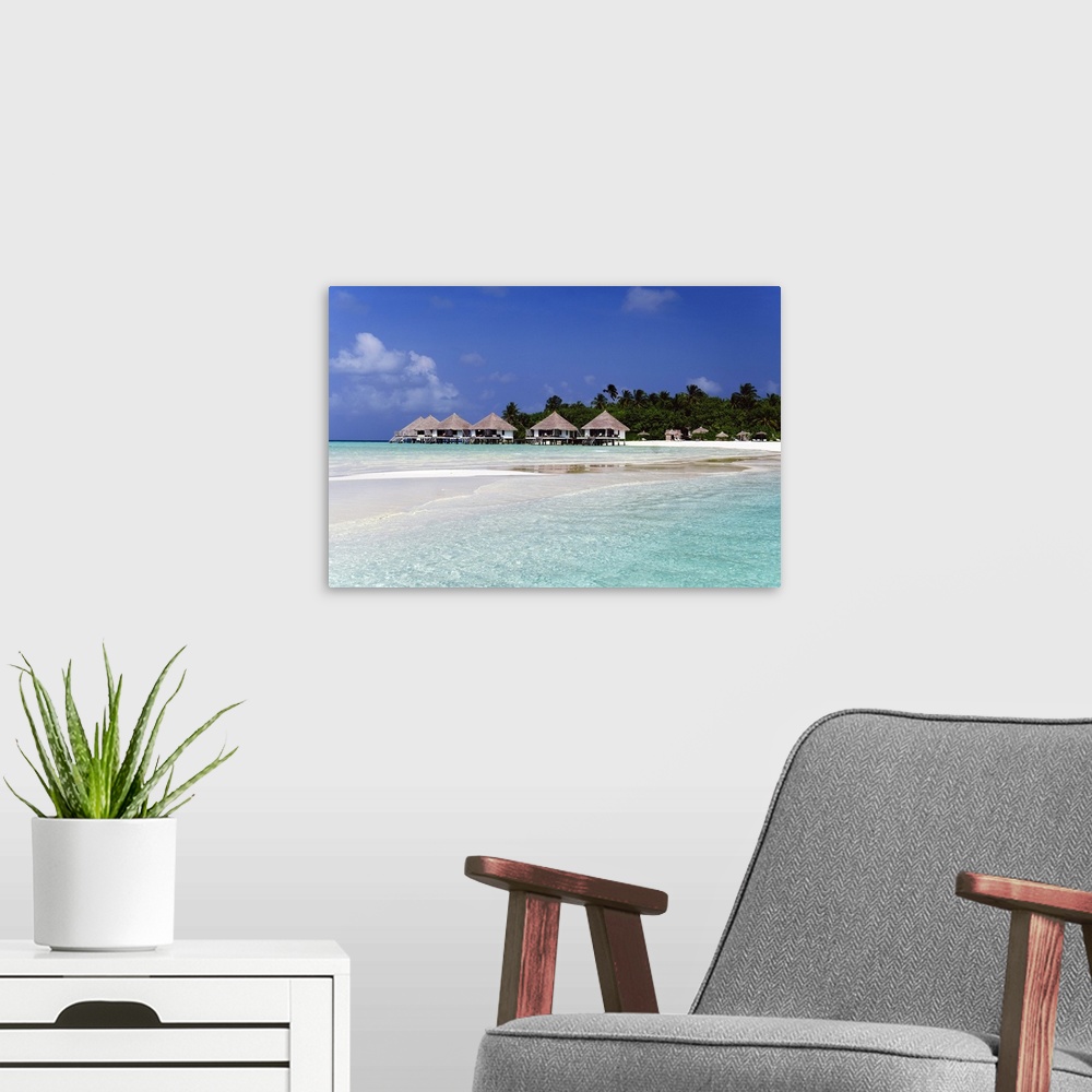 A modern room featuring Maldives, Ari Atoll, Gangehi, Indian ocean