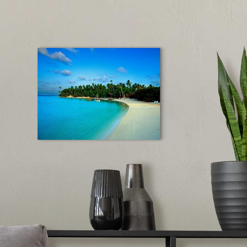 A modern room featuring Maldives, Male Atoll, Makunudhoo, Tropics, Indian ocean, The beach