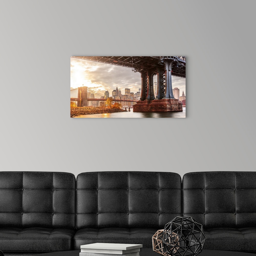 A modern room featuring USA, New York City, East River, Manhattan, Lower Manhattan, Manhattan Bridge, Manhattan Bridge py...