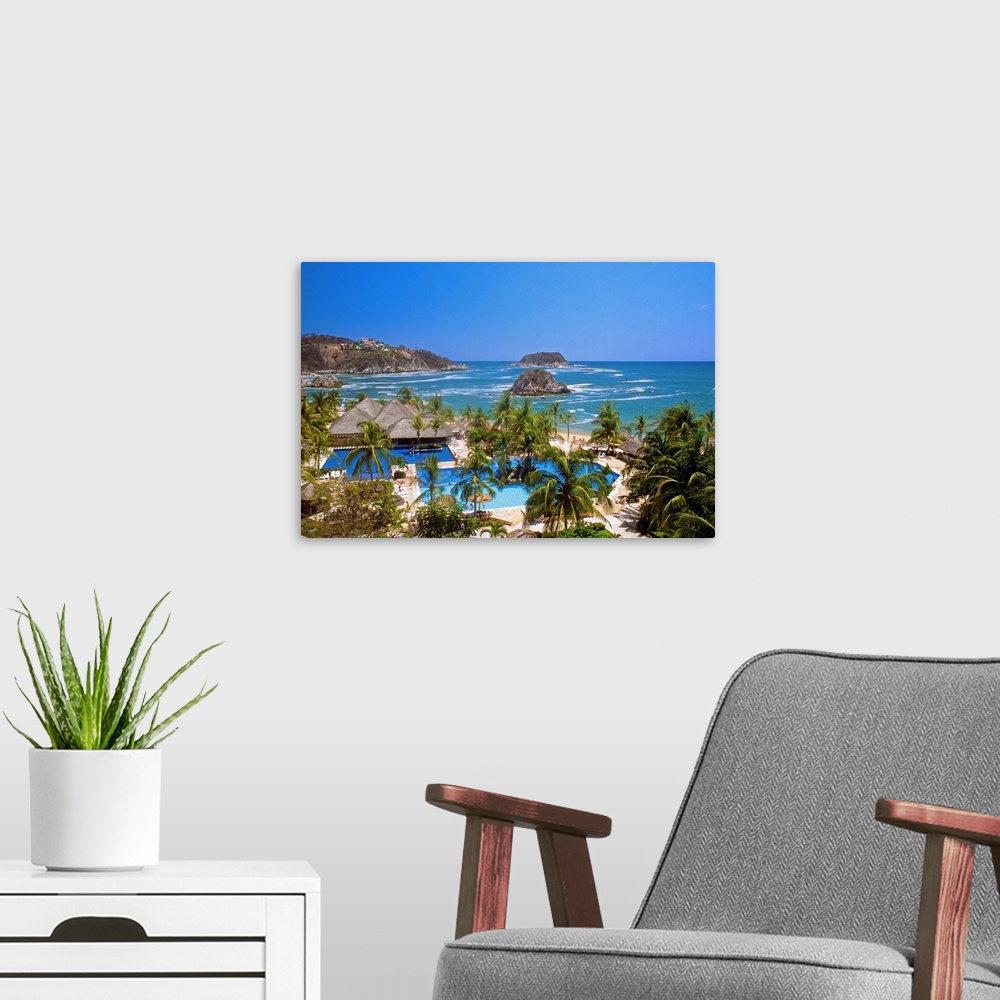 A modern room featuring Mexico, Oaxaca, Pacific ocean, Huatulco, Tangolunda Beach, Sheraton Hotel