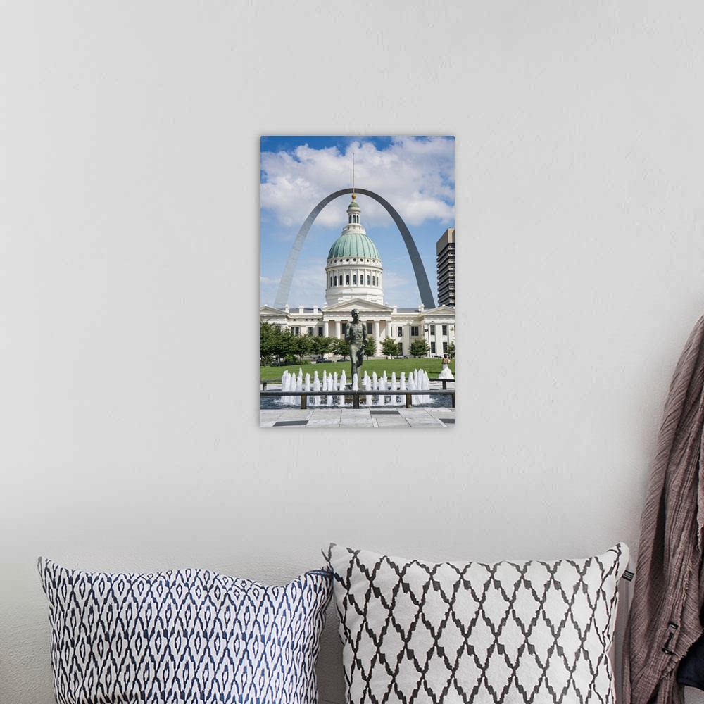 A bohemian room featuring USA, Missouri, St Louis, The Gateway Arch and in foreground the Old Courthouse and Kiener Plaza Park