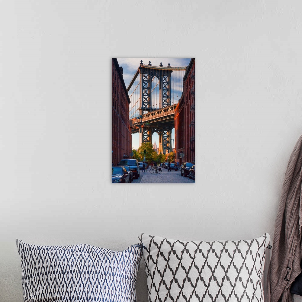 A bohemian room featuring USA, New York City, Brooklyn, Dumbo, Manhattan Bridge.