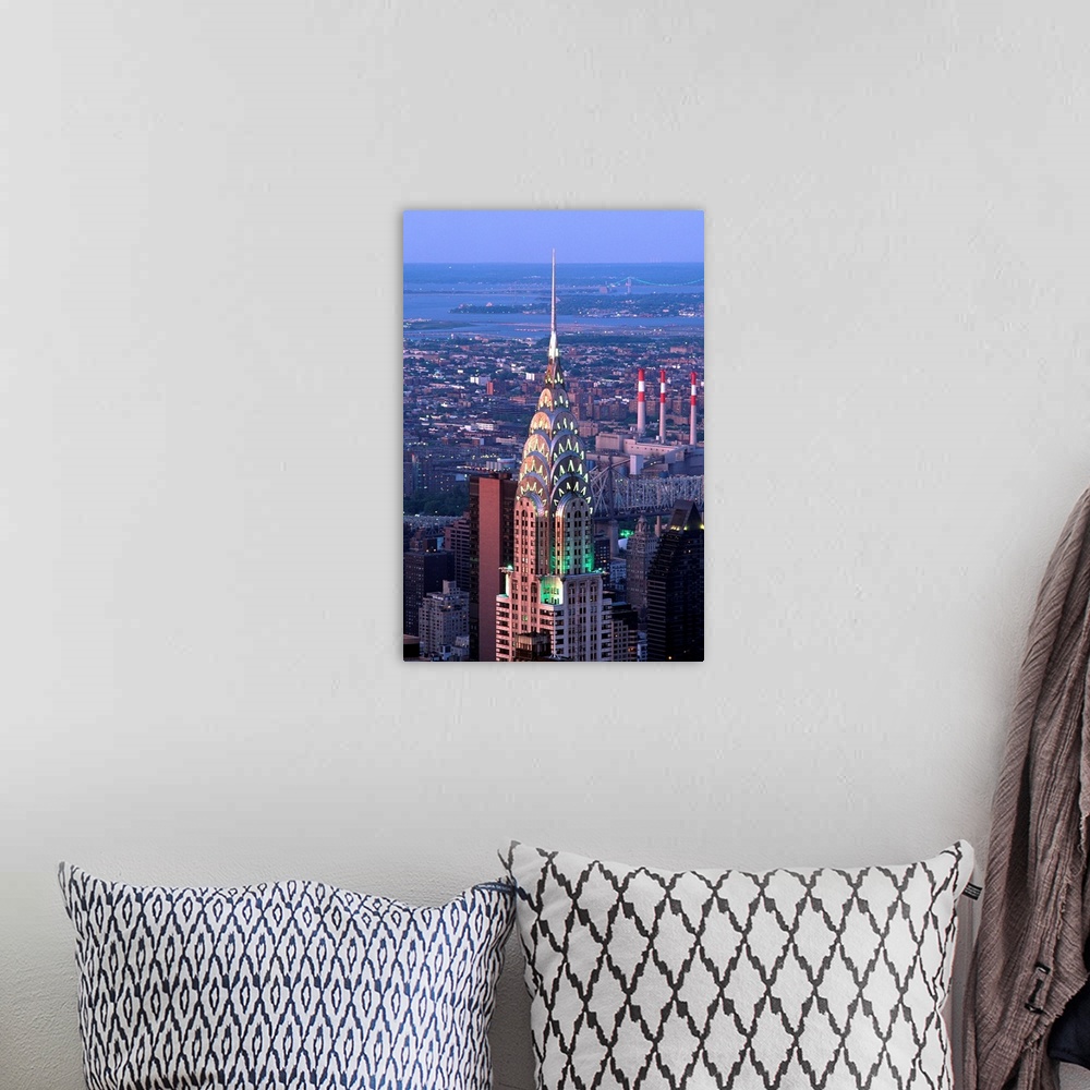 A bohemian room featuring New York City, Chrysler Building