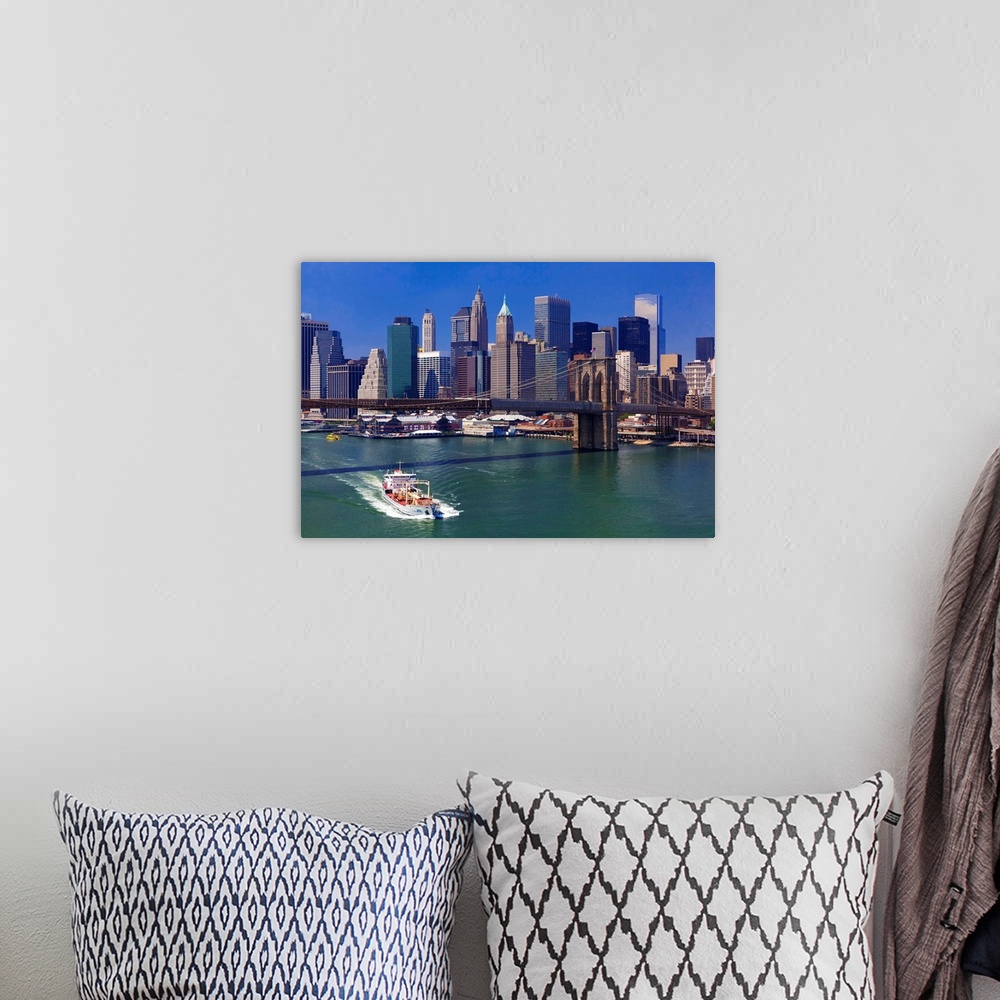 A bohemian room featuring USA, New York City, East River, Manhattan, Brooklyn Bridge, View from Manhattan bridge.