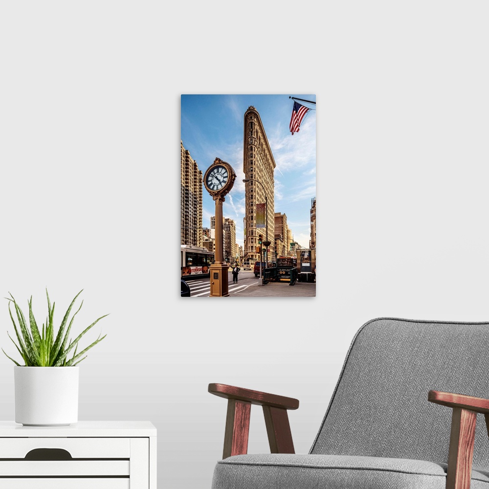 A modern room featuring USA, New York City, Manhattan, Flatiron District, Flatiron Building.
