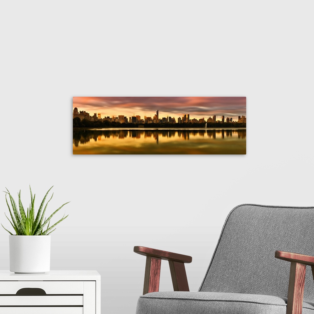 A modern room featuring USA, New York City, Manhattan, Central Park, Central Park Reservoir and Manhattan skyline.