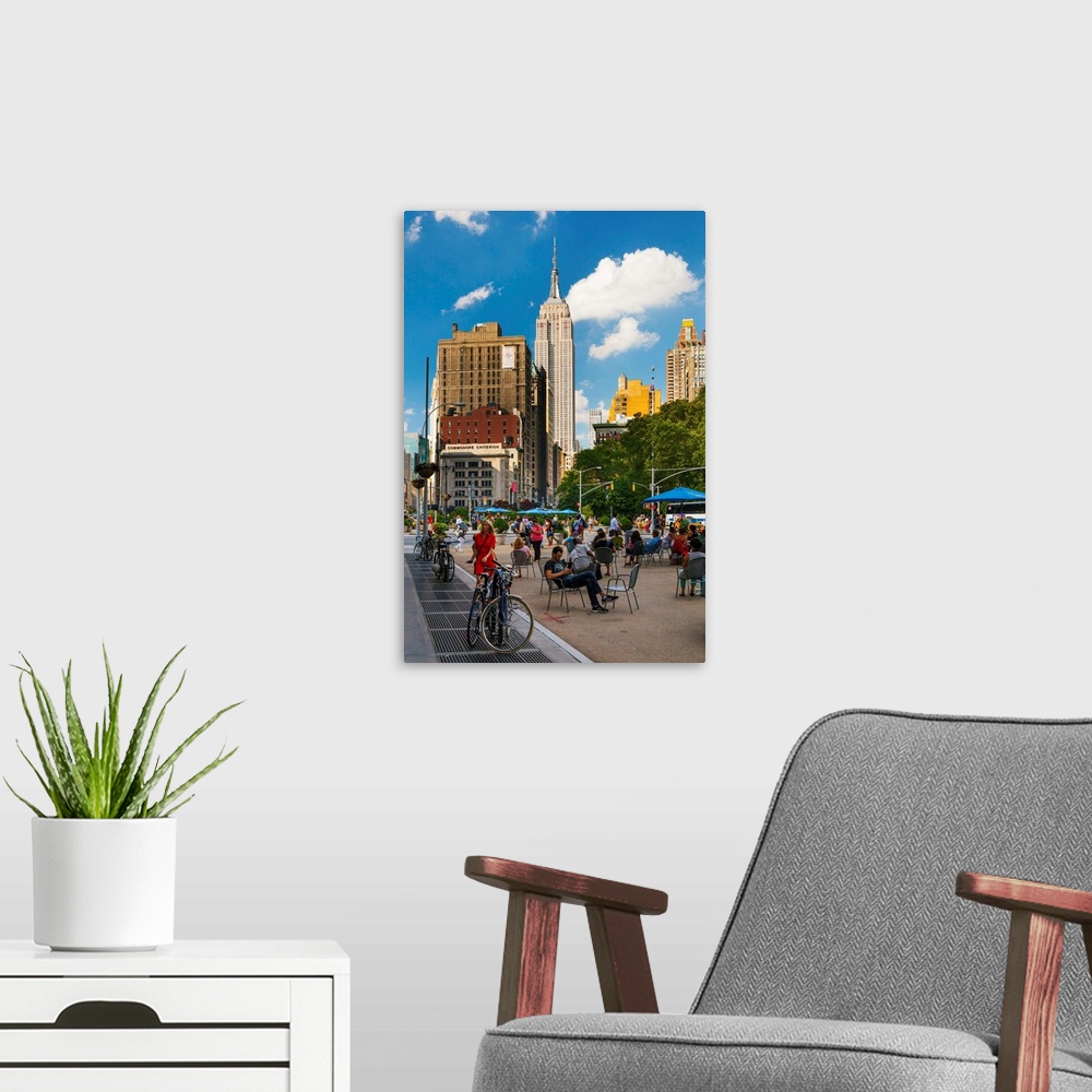 A modern room featuring USA, New York City, Manhattan, Midtown, Empire State Building, Empire State Building, 5th avenue.