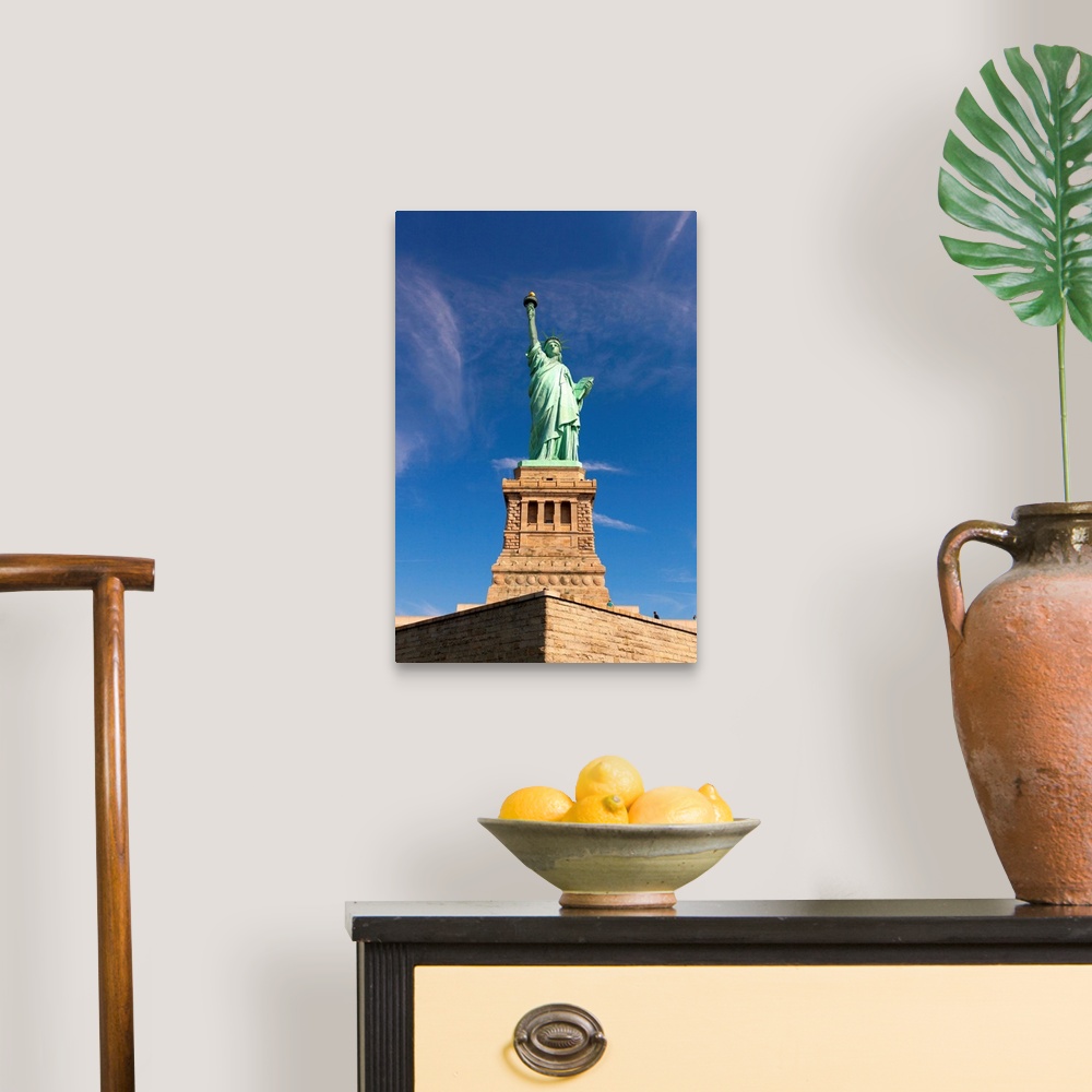 A traditional room featuring USA, New York City, Manhattan, Lower Manhattan, Liberty Island, Statue of Liberty.