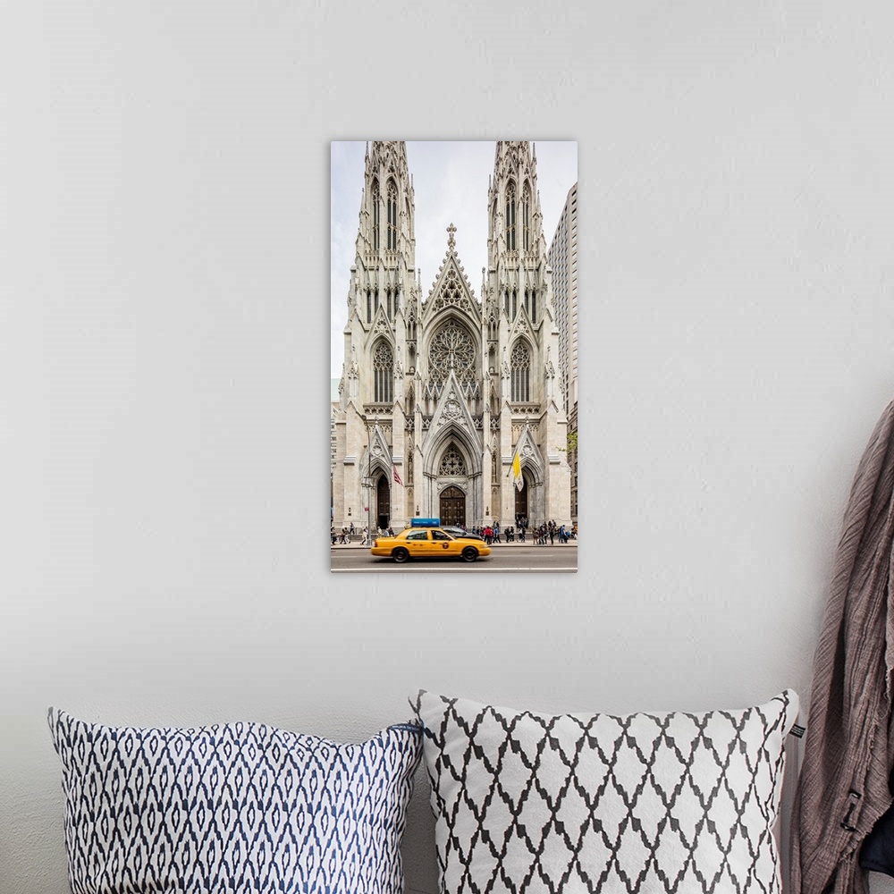 A bohemian room featuring USA, New York City, Manhattan, Midtown, Fifth Avenue, 5th Avenue, Saint Patrick Cathedral.