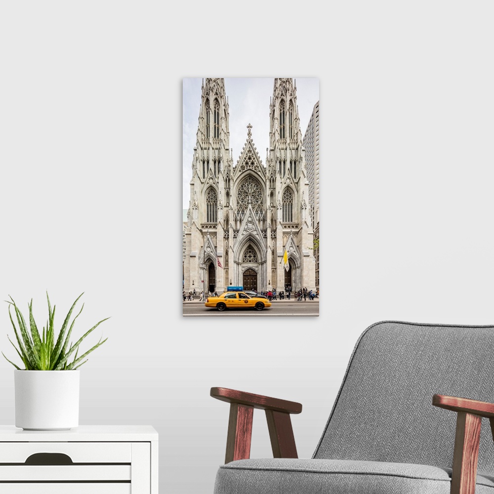 A modern room featuring USA, New York City, Manhattan, Midtown, Fifth Avenue, 5th Avenue, Saint Patrick Cathedral.