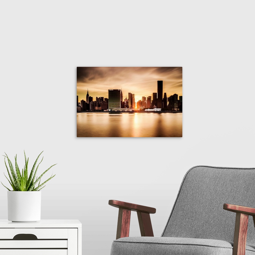 A modern room featuring USA, New York City, Queens, City skyline, Manhattanhenge.