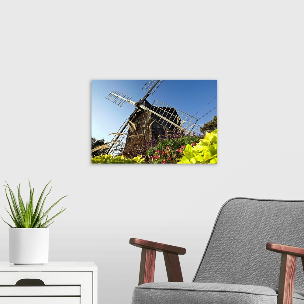 A modern room featuring New York, Long Island, The Hamptons, Sag Harbor windmill.