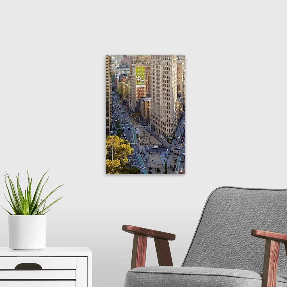 A modern room featuring New York, New York City, Flat Iron Building, 5th Avenue, Broadway