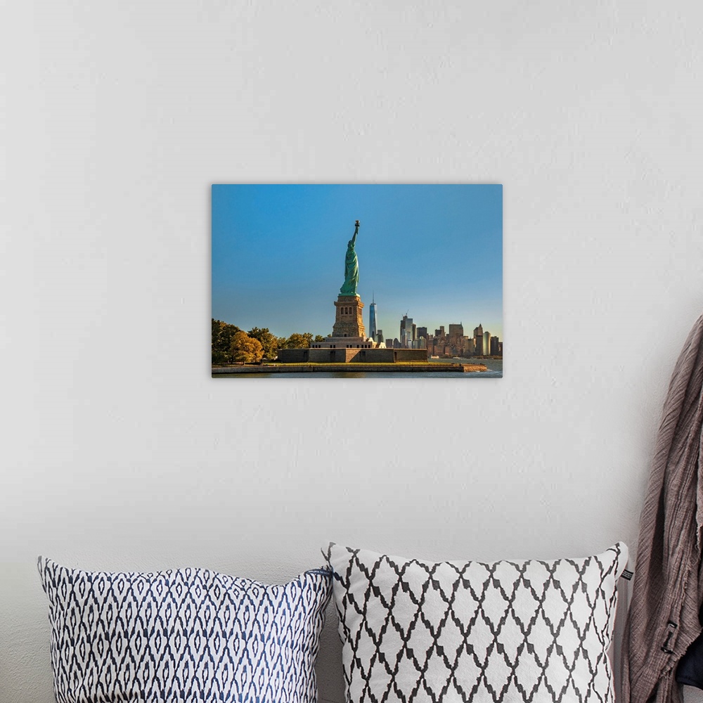 A bohemian room featuring New York, New York City, Manhattan, Statue of Liberty.