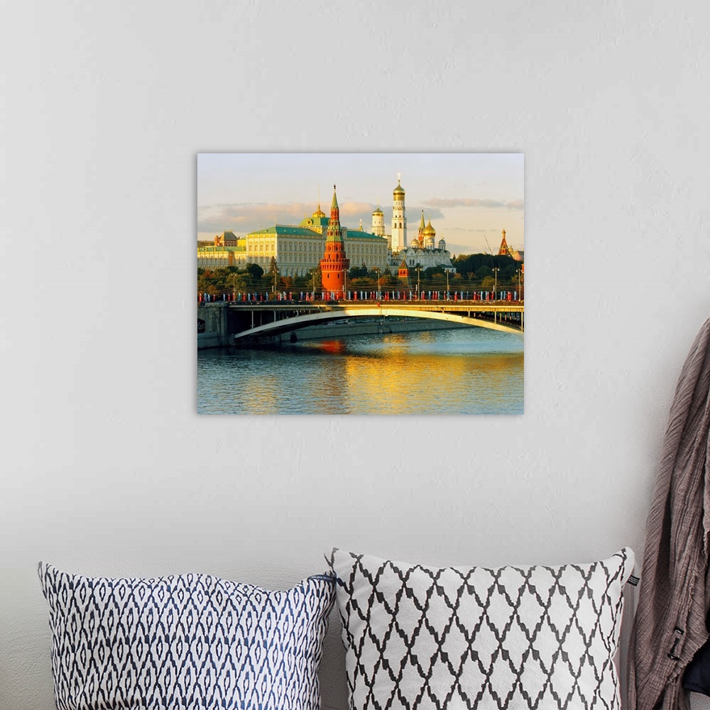 A bohemian room featuring Russia, Moscow, Kremlin, The seat of Russian Goverment