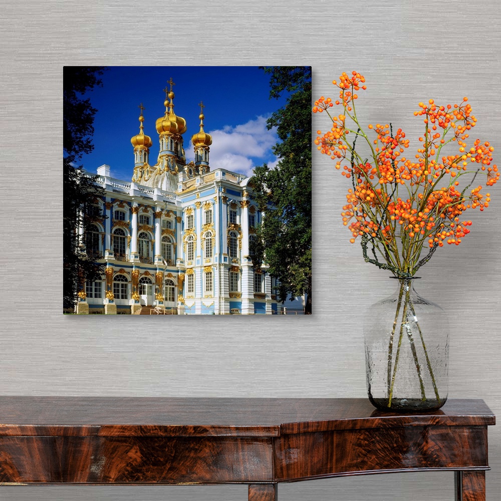 A traditional room featuring Russia, Saint Petersburg, (Leningrad), Catherine Palace in Pushkin