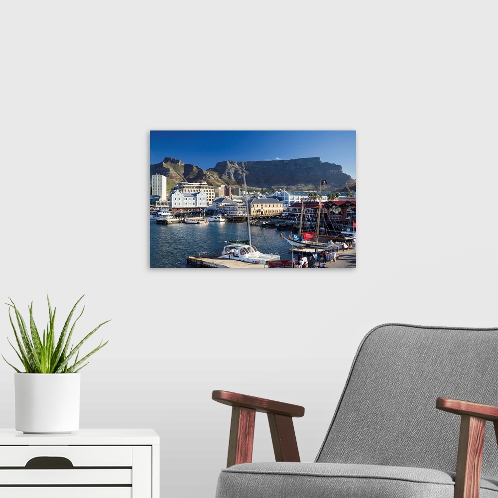 A modern room featuring South Africa, Western Cape, Cape Town, Travel Destination, Waterfront and Table Mountain