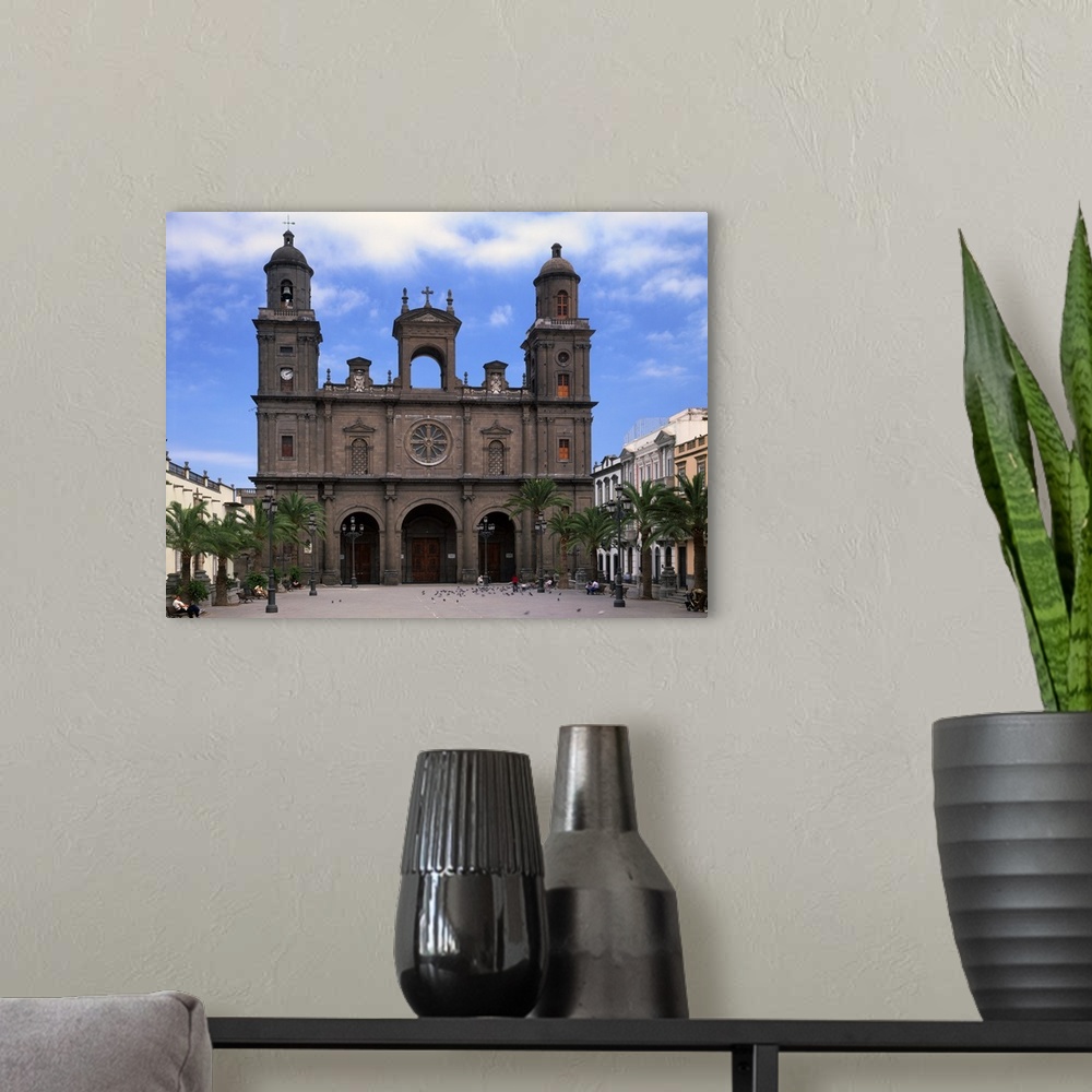 A modern room featuring Spain, Canary Islands, Las Palmas de Gran Canaria, Catedral de Santa Ana
