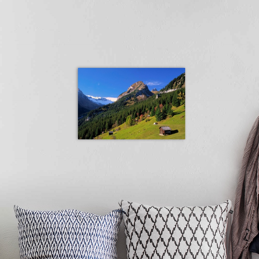 A bohemian room featuring Switzerland, Bern, Lauterbrunnental (Lauterbrunnen Valley)