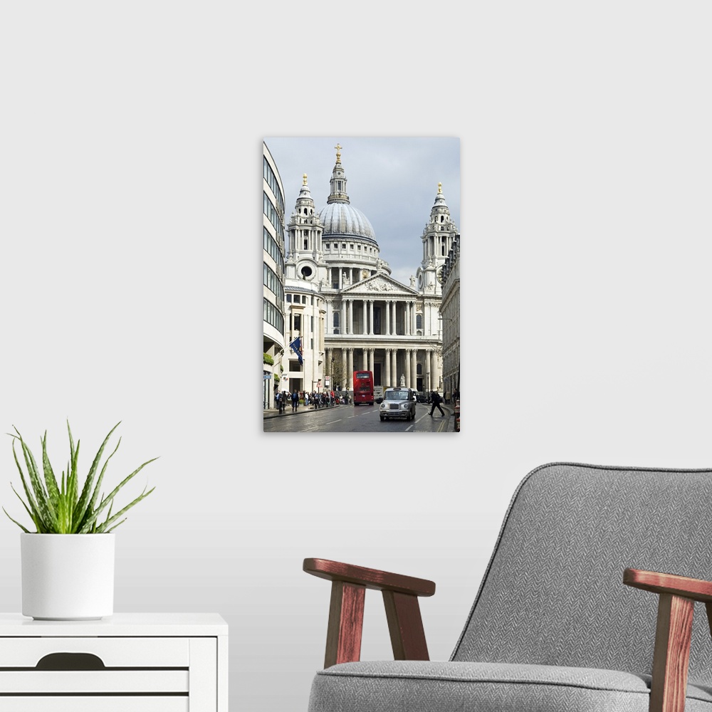 A modern room featuring UK, England, Great Britain, London, St Paul's Cathedral