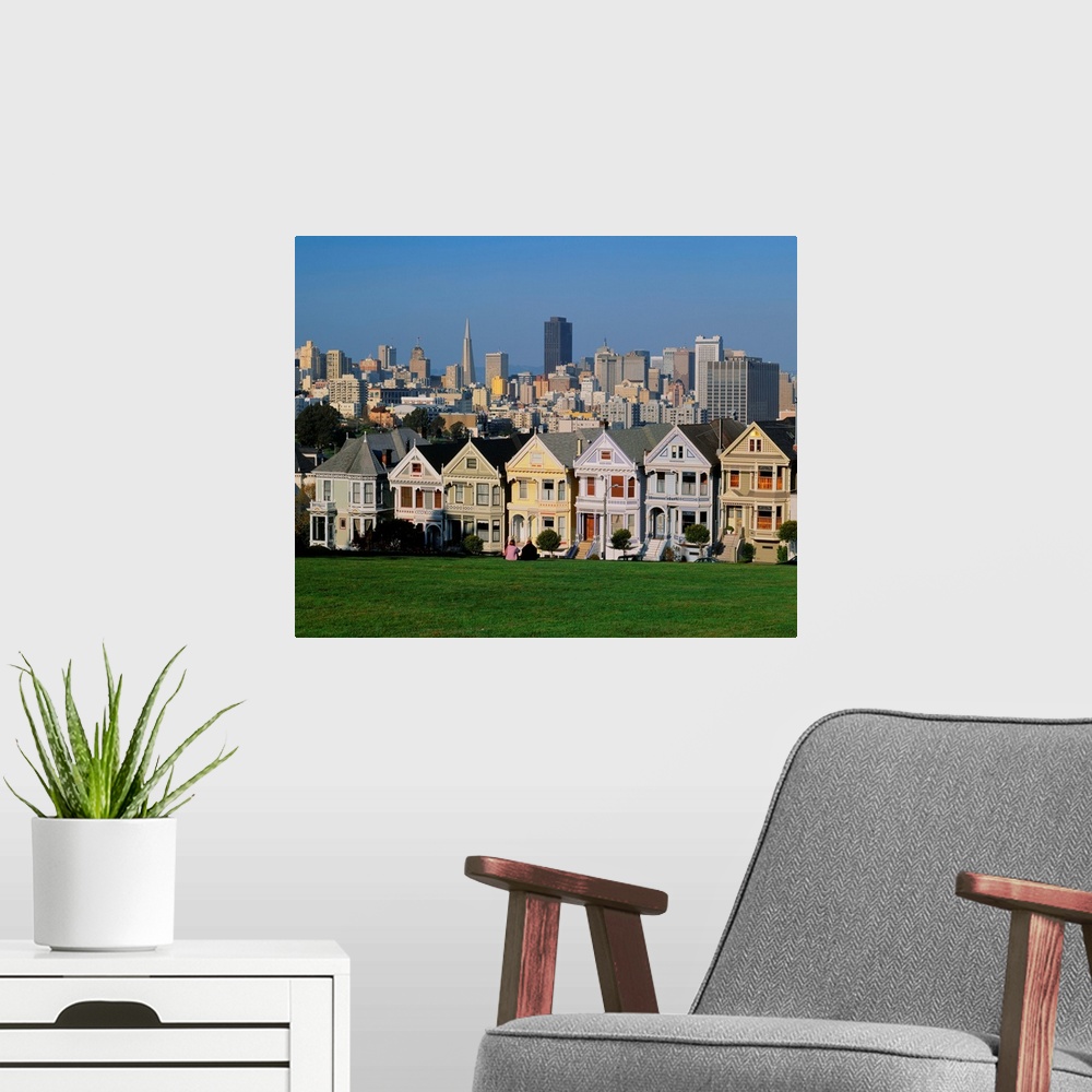 A modern room featuring United States, California, San Francisco, Victorian houses and Downtown