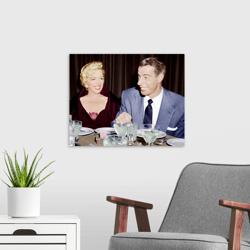 A modern room featuring Marilyn Monroe with her second husband, Joe DiMaggio, 1954