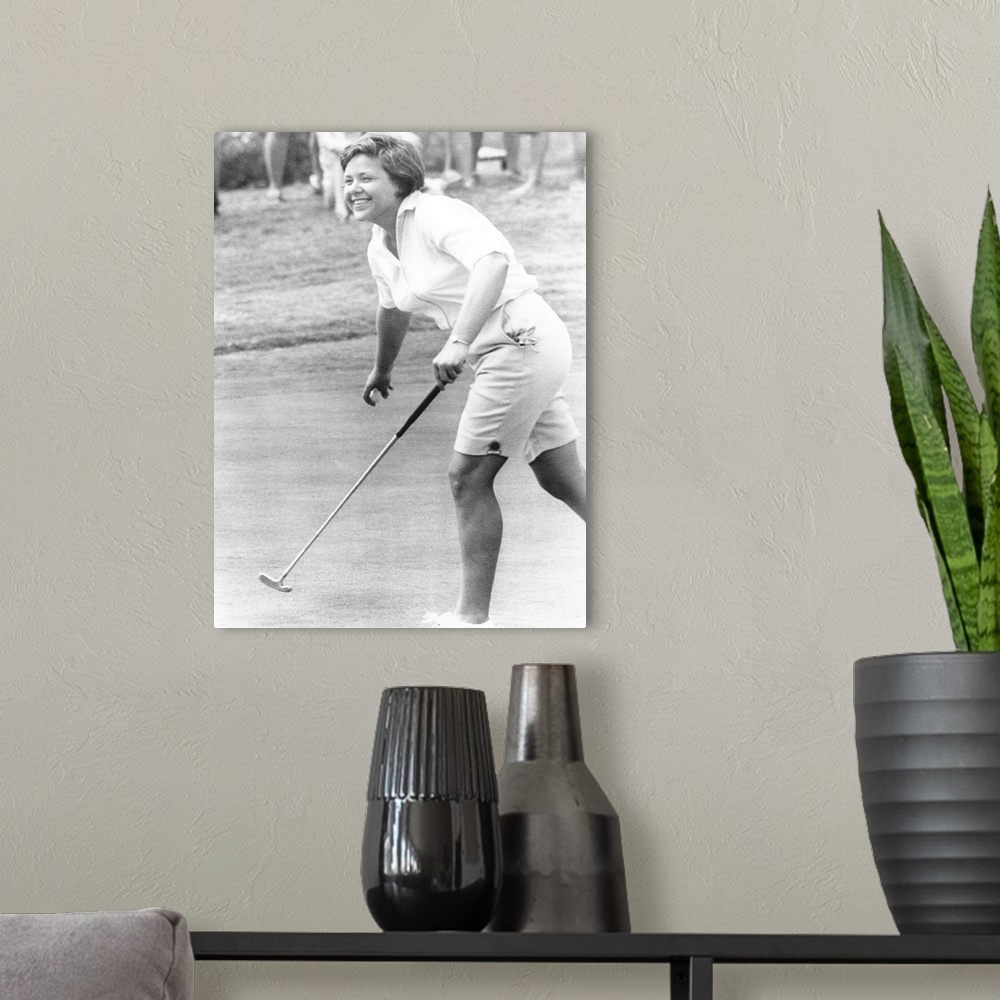 A modern room featuring Shelley Lee Hamlin burst onto the golf scene at age 17. Aug. 8, 1966. Her score of a score of 70 ...
