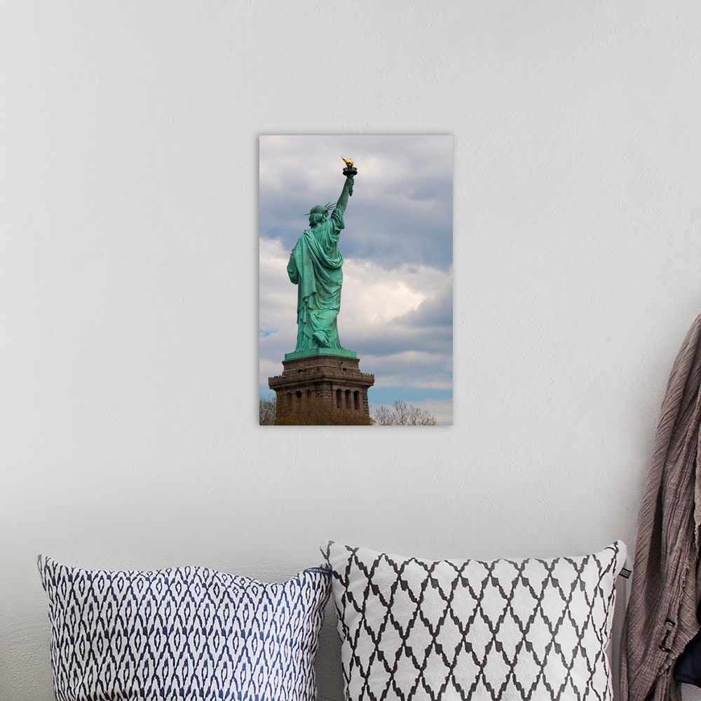 A bohemian room featuring Statue of Liberty I