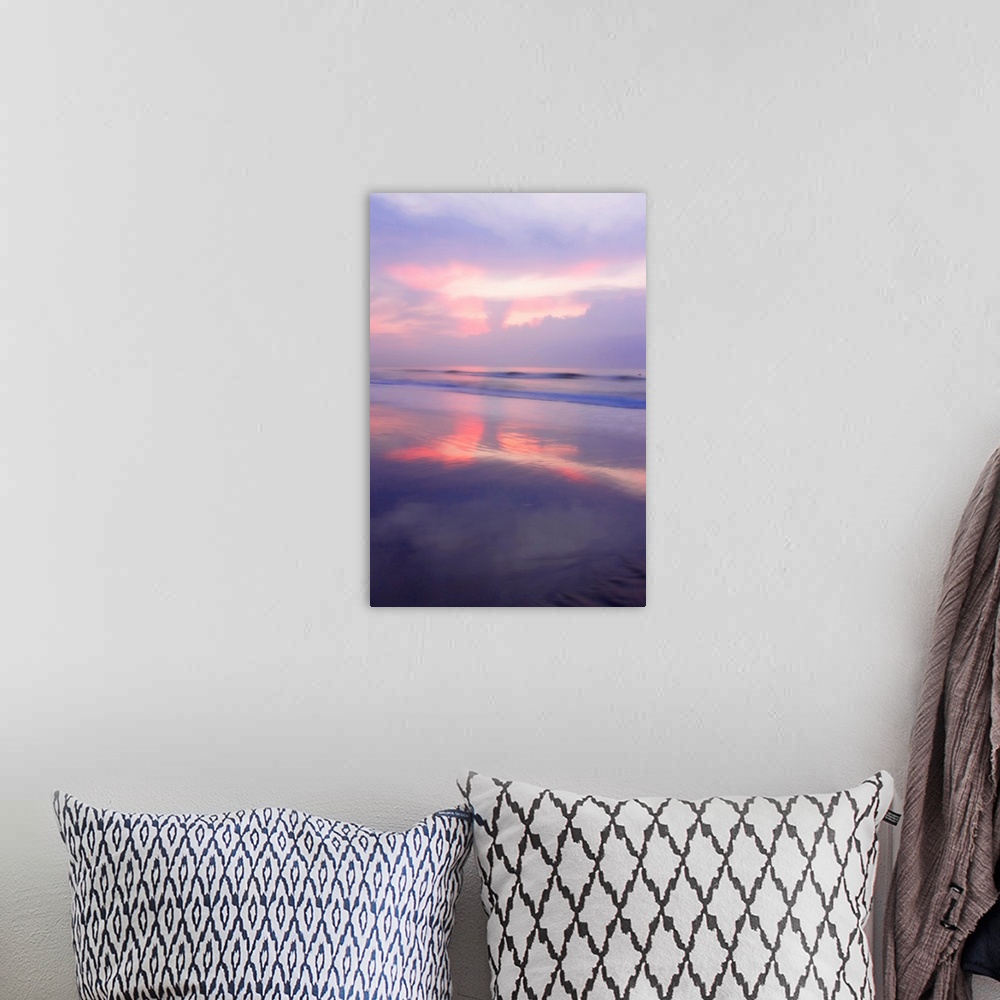 A bohemian room featuring Wrightsville Sunrise - 1