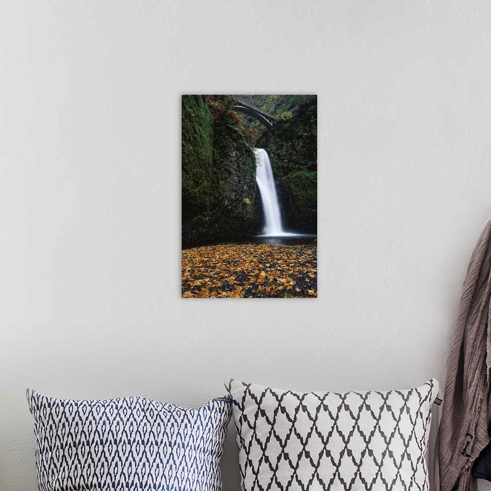 A bohemian room featuring Multnomah Falls are 620 feet high
