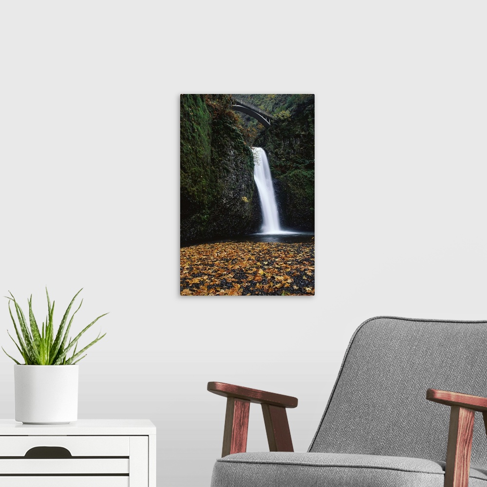 A modern room featuring Multnomah Falls are 620 feet high