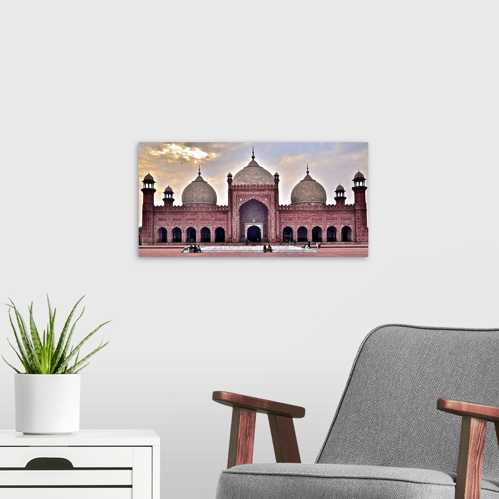 A modern room featuring The minarets of the Badshahi mosque in Lahore, Pakistan.