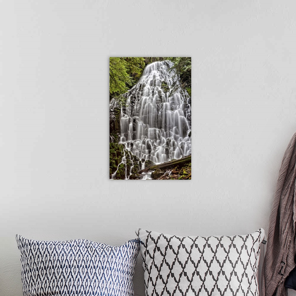 A bohemian room featuring Beautiful waterfall.