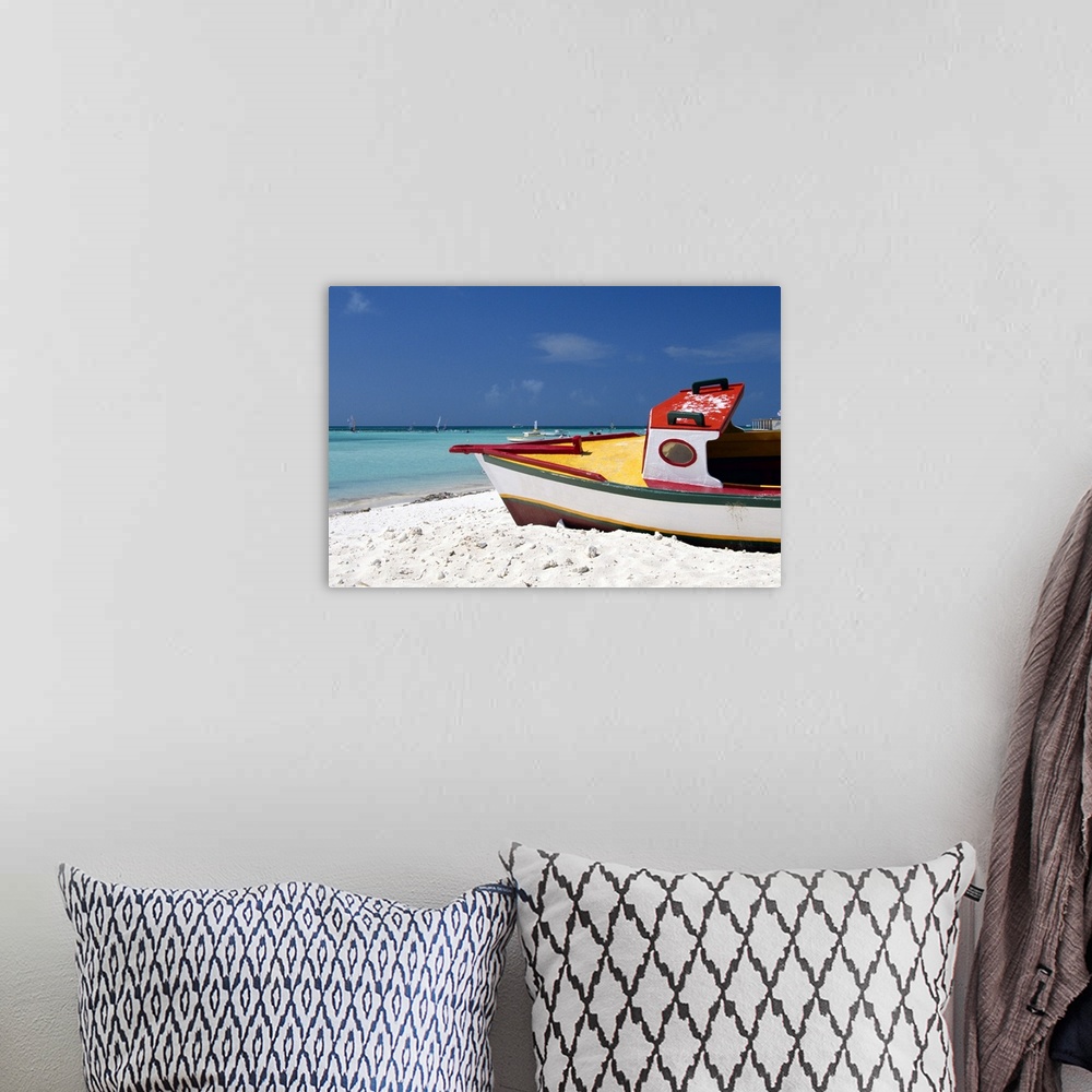 A bohemian room featuring Boat on Arashi Beach, Aruba