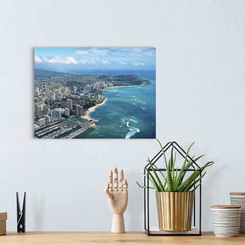 A bohemian room featuring Cityscape of Honolulu, HI