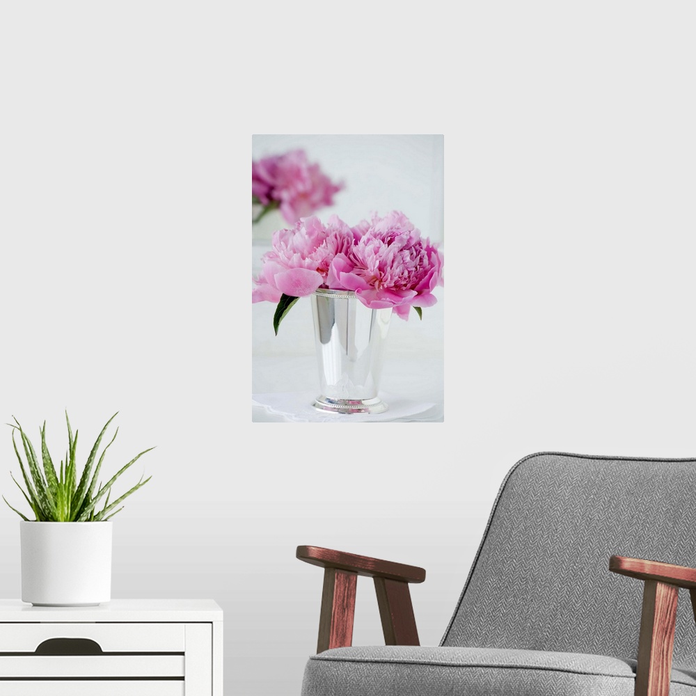 A modern room featuring Flowers in vase