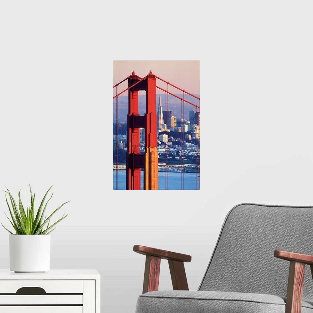 A modern room featuring Golden Gate Bridge And San Francisco Skyline