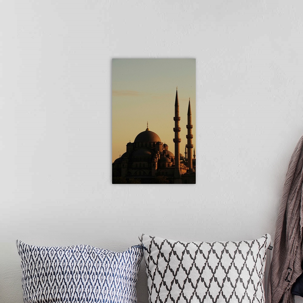 A bohemian room featuring Istanbul Yeni Cami (new mosque).