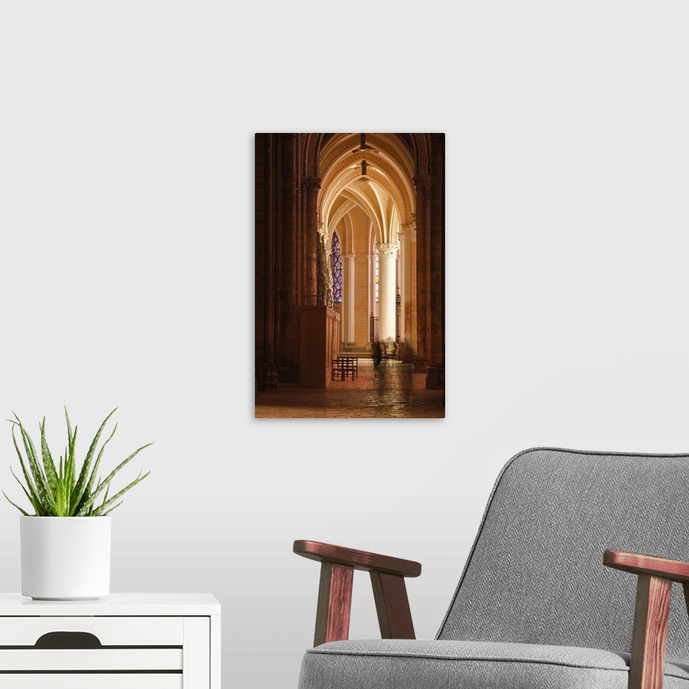 A modern room featuring The cathedral of Chartres is on the Chemin de Saint-Jacques de Compostelle.
