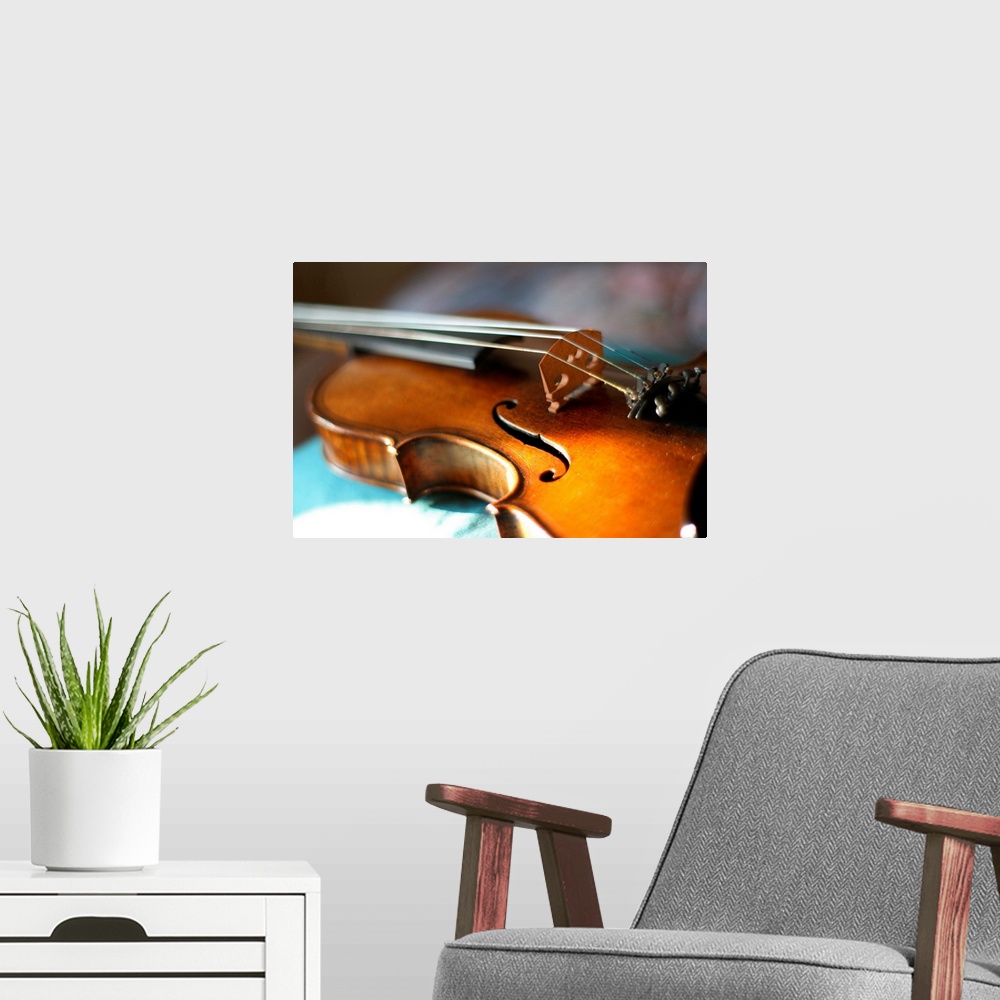 A modern room featuring Maggini's violin with beautiful sound.