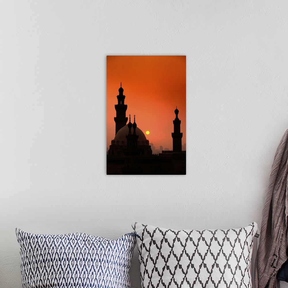 A bohemian room featuring Mosques and Sunset in Cairo, Egypt