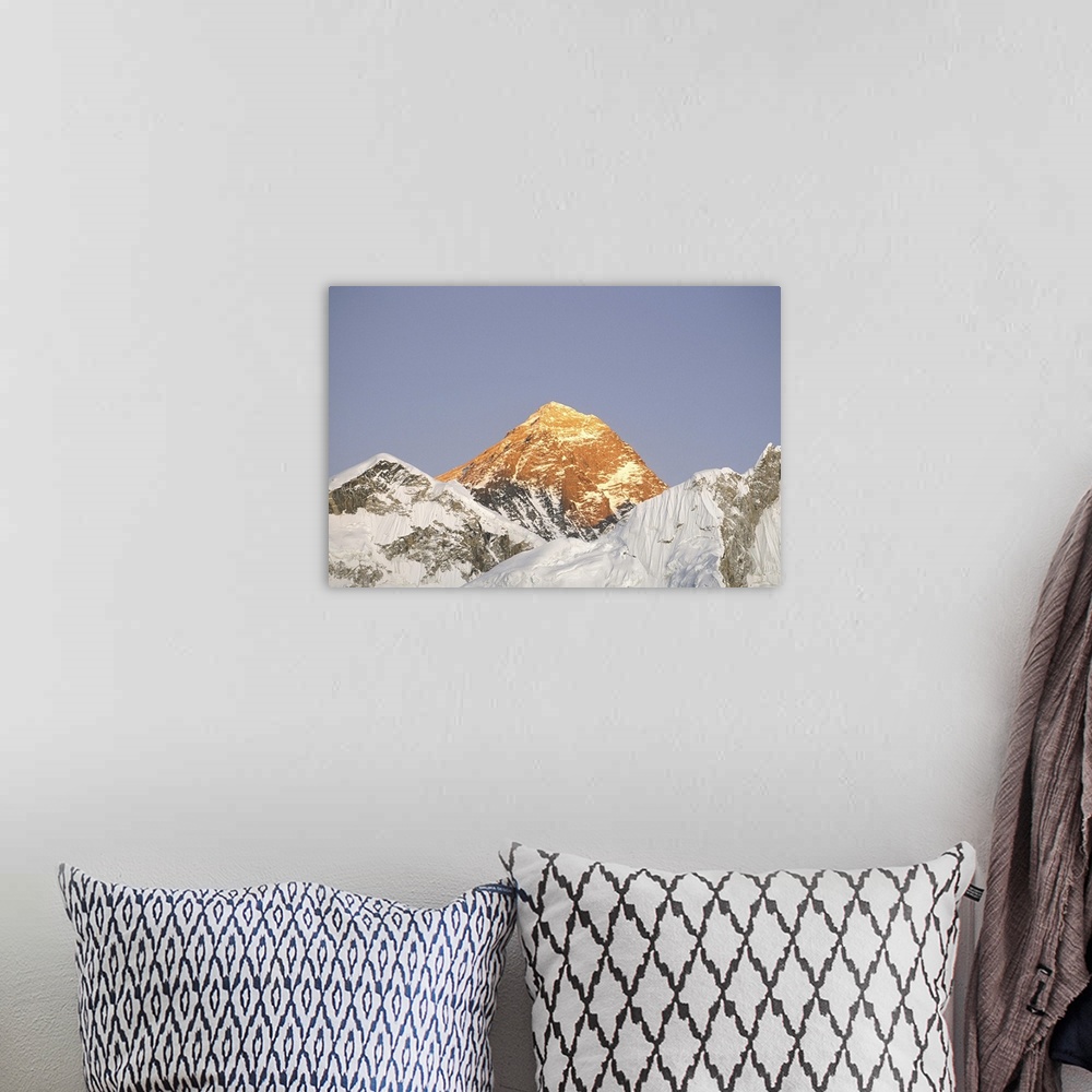 A bohemian room featuring Nepal, Himalayas, Mt Everest, dusk