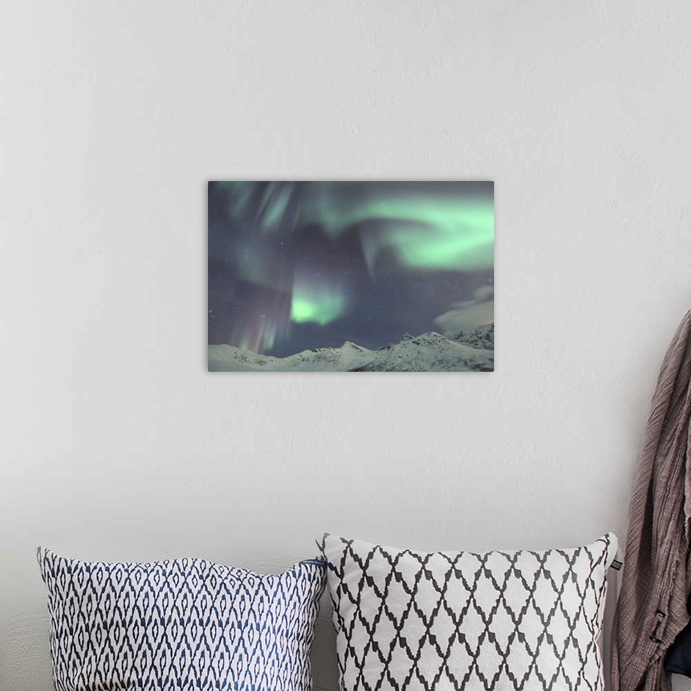 A bohemian room featuring Nothern lights, Aurora Borealis, Tromso, Troms, Norway