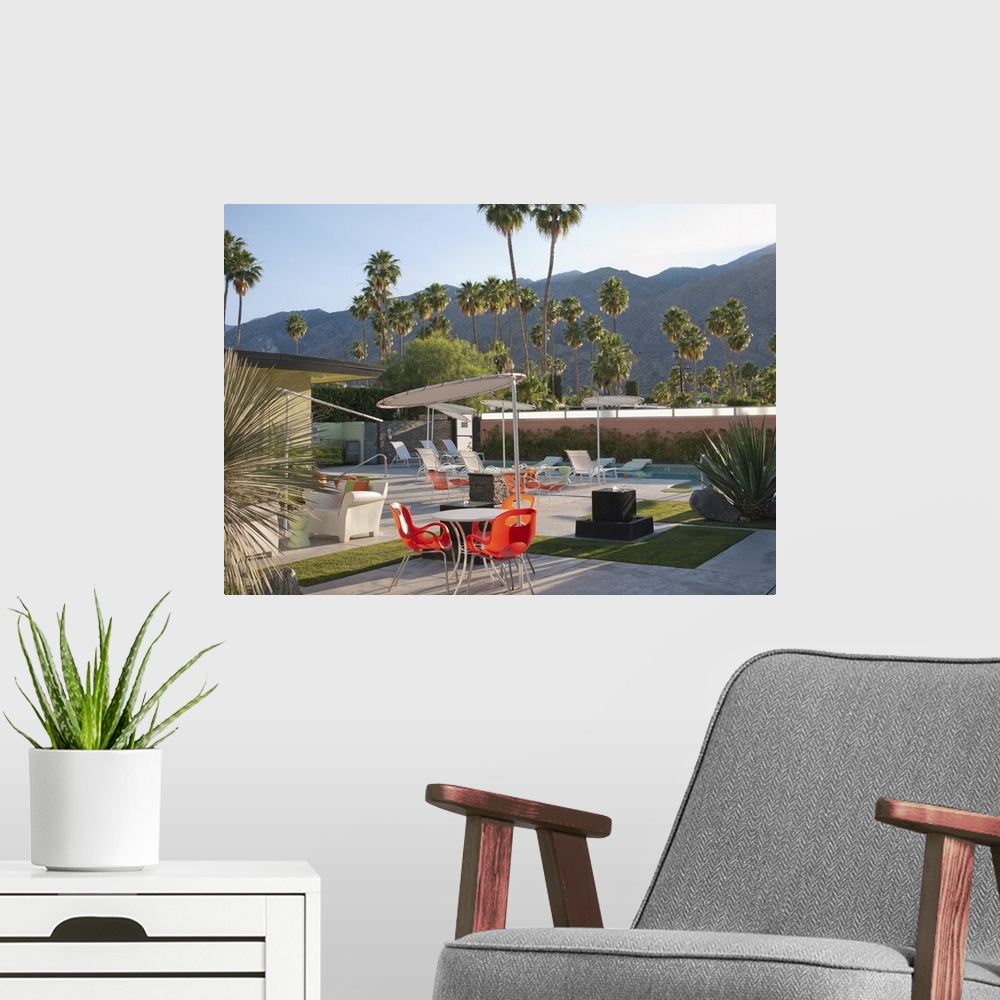 A modern room featuring A small motel resort in Palm Springs, California.