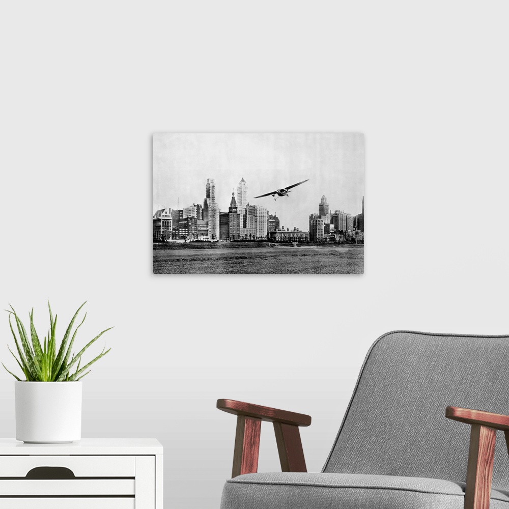 A modern room featuring Propeller Aircraft In Chicago