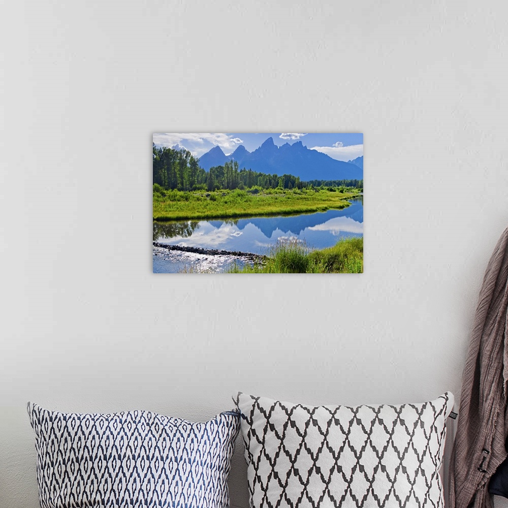 A bohemian room featuring Scenic view of mountains