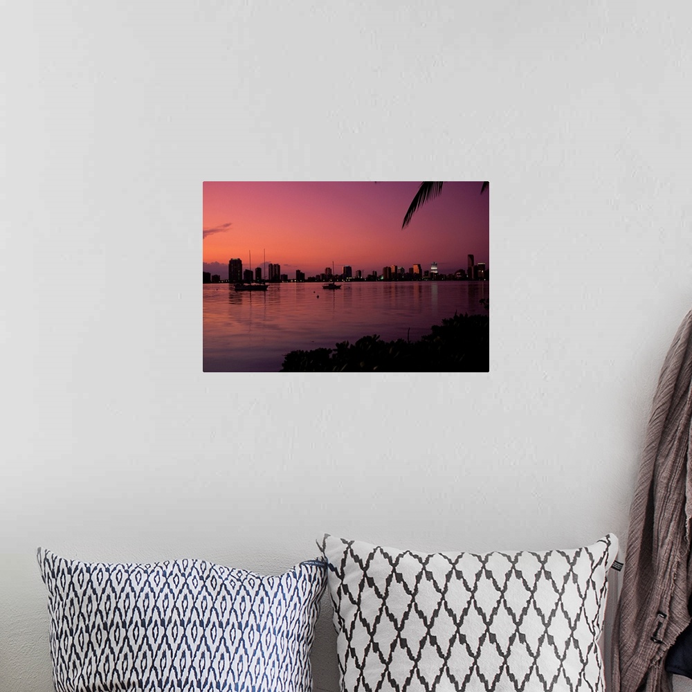 A bohemian room featuring Skyline at Sunset in Miami, Florida