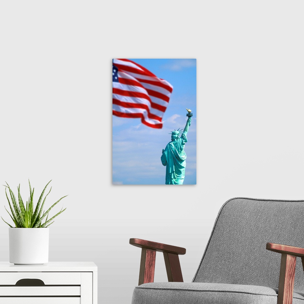 A modern room featuring Statue Of Liberty And American Flag