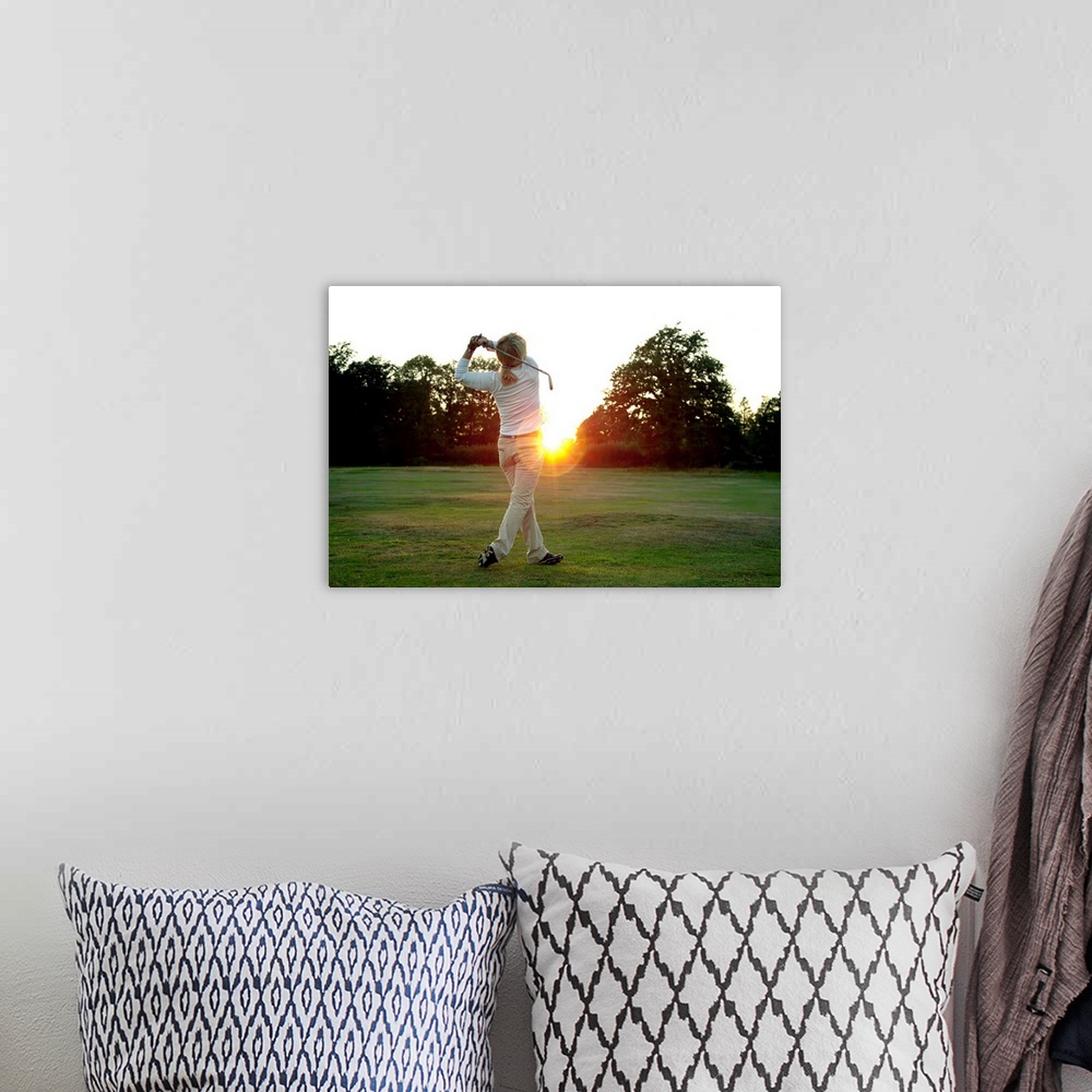 A bohemian room featuring Sunset golf swing